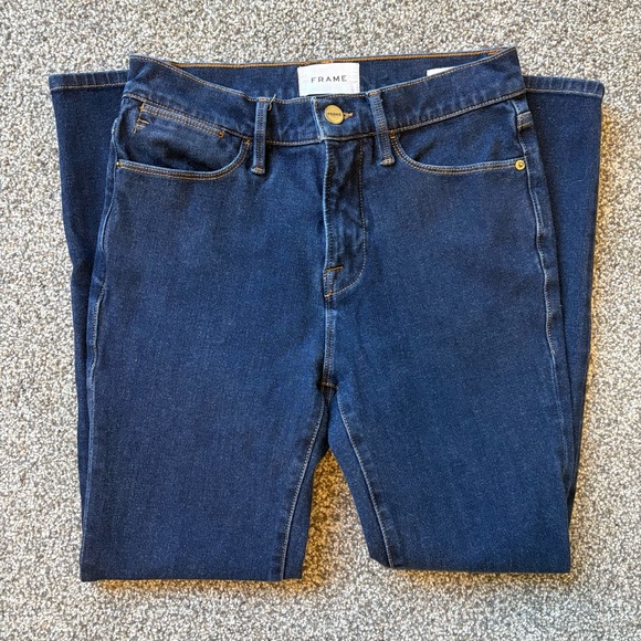 Frame High Rise Le High Skinny Jeans in a Dark Wash size 26 - Stretchy - Picture 10 of 10